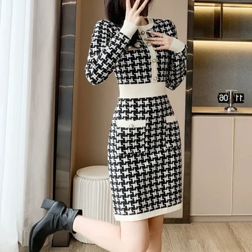 Autumn / Winter O-Neck Long Sleeves High Waist Houndstooth Patchwork Knitted Dress - Image 4