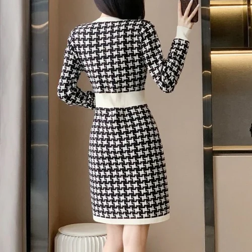 Autumn / Winter O-Neck Long Sleeves High Waist Houndstooth Patchwork Knitted Dress - Image 5